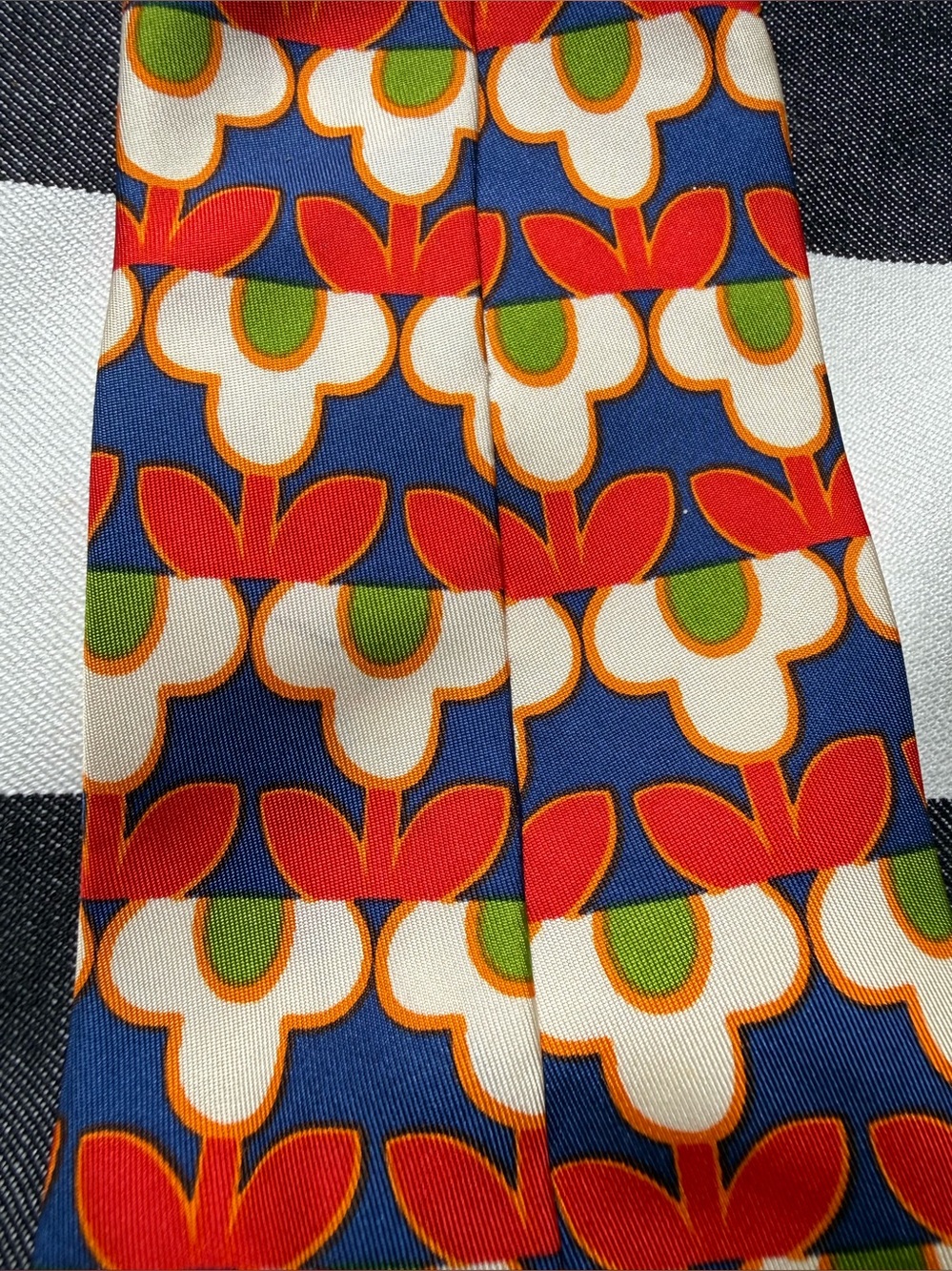 Rare Gucci Pop Art Multicolor Red Blue Green Geometric Silk Tie - Picture 15 of 16